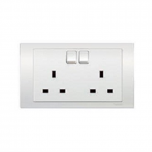 DOUBLE SOCKET SWITCH 13AMP WHITE VIVACE